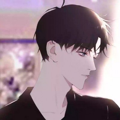 3名女生轮流背走失男孩去派出所
